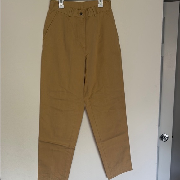 L.L. Bean Tan Brown Classic Straight-Leg Pants size 6 - Picture 1 of 5